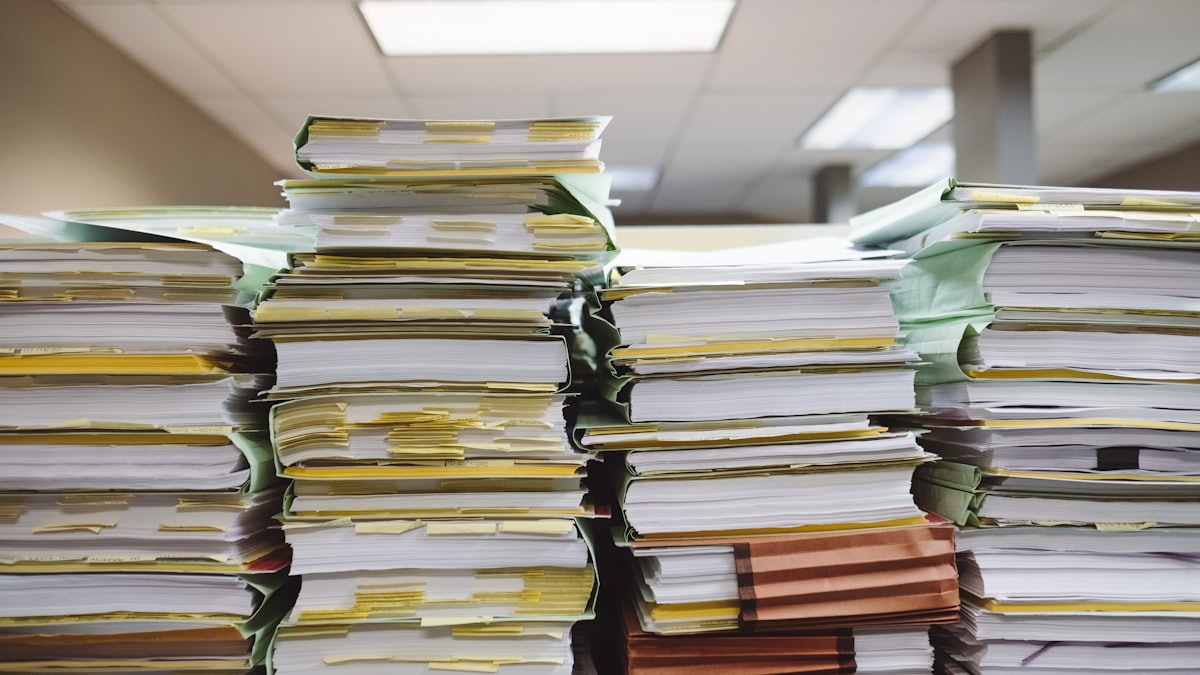 EMR vs EHR: What's the Difference and Which Does Your Clinic Need?